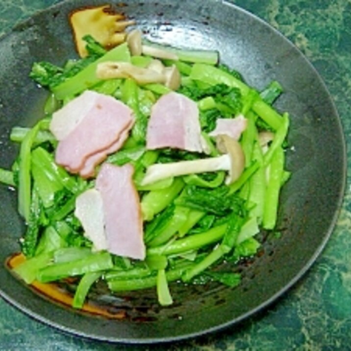 小松菜とベーコンの和風ペペロンチーノ炒め